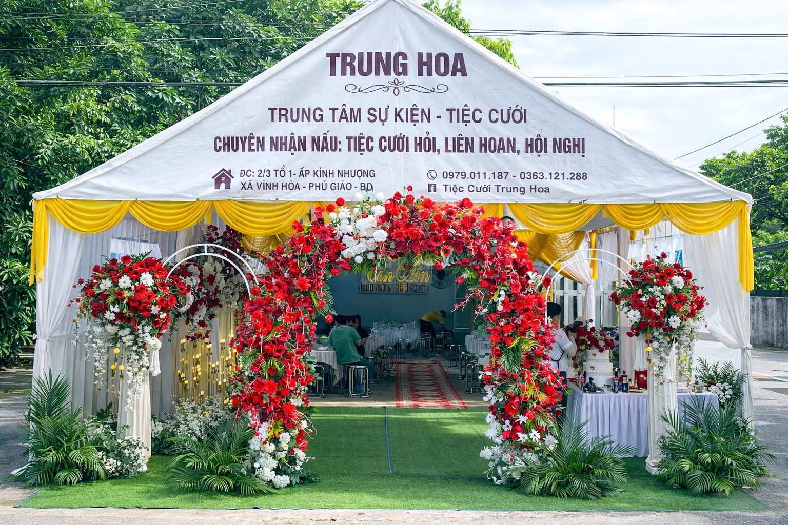 Trang trí cổng hoa Phú Giáo